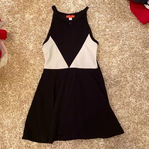 Great condition!!! Girls black and white dress! Purchased at Bloomingdale’s.